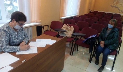 Приемы граждан – в личном общении и дистанционно